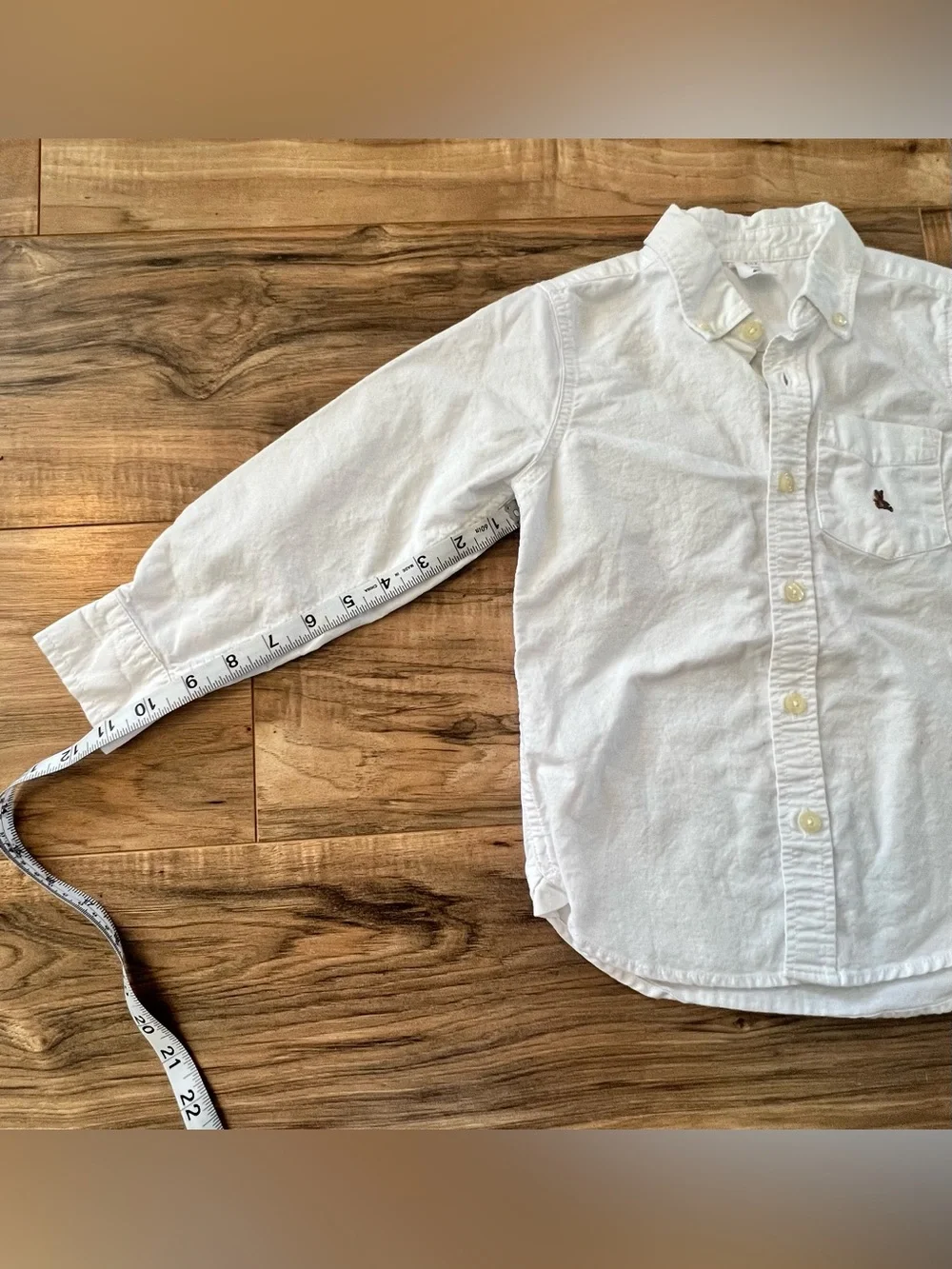 GAP White Button-Down Shirt with Pocket Embroidery